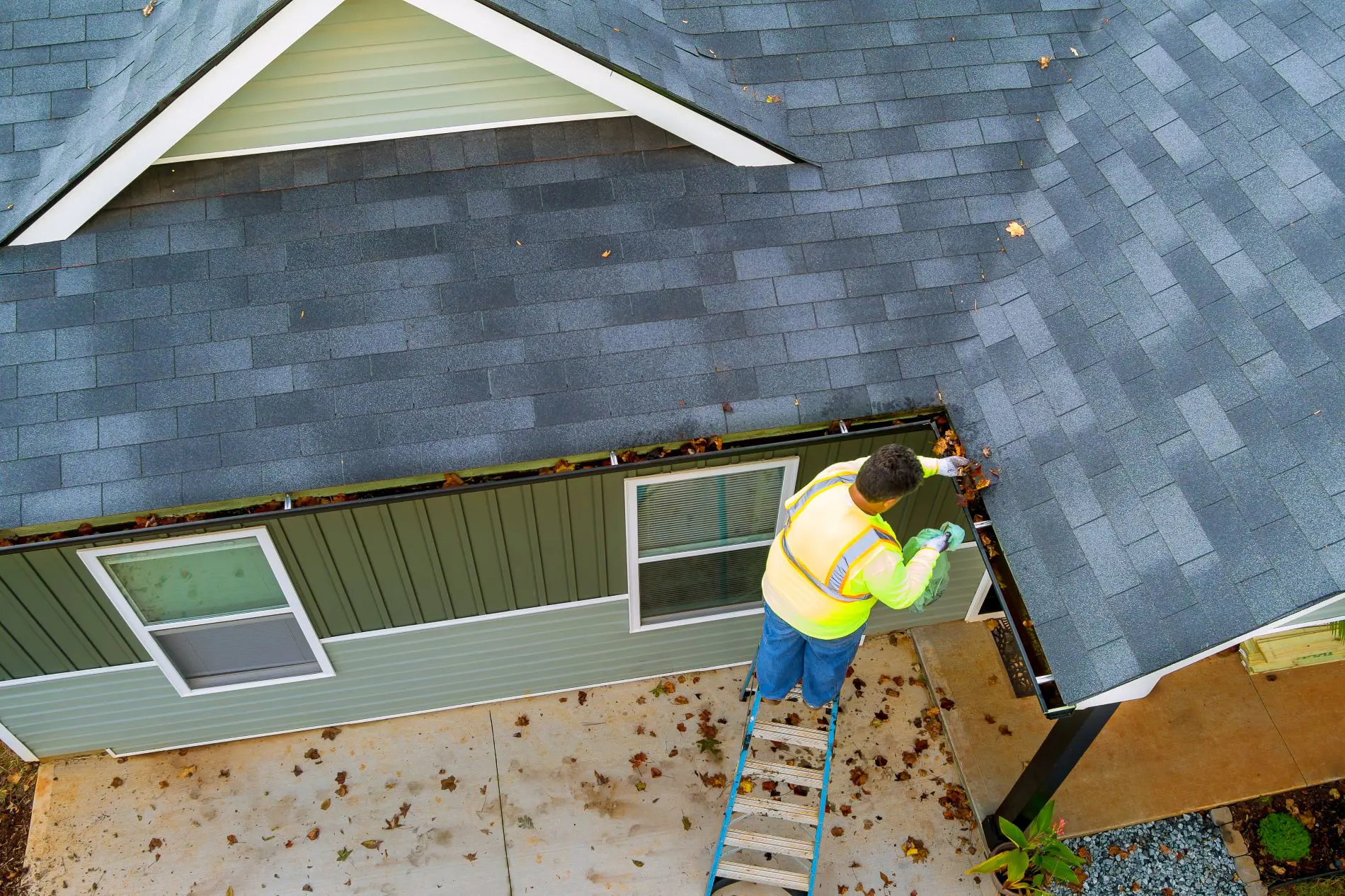 Real Estate Roof Inspection
